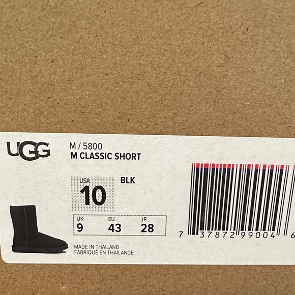Classic short black UGG boots - Picture 4 of 4